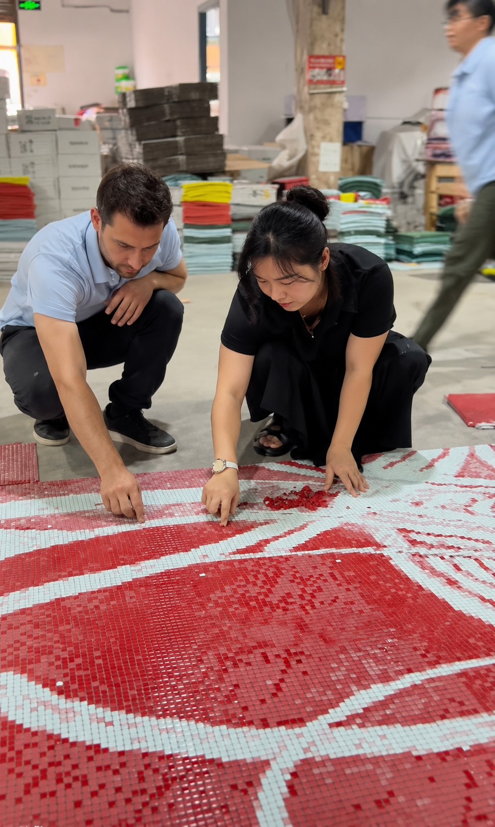 Mosaic quality inspection and sample review in the workshop